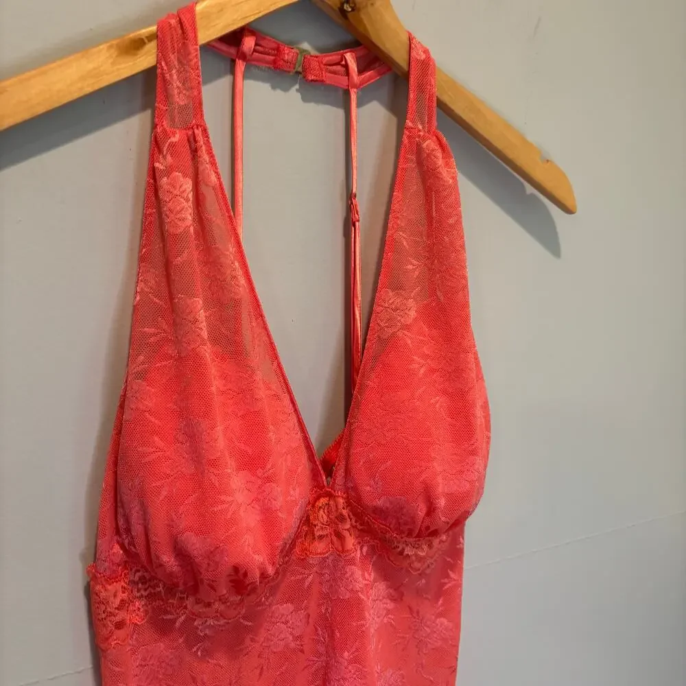 Cinema Etoile Seductive Wear Coral Floral Lace Nightgown - size Medium